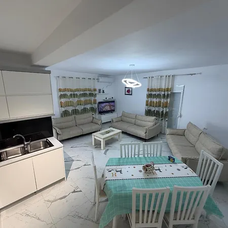 Relax Holiday home Sarande