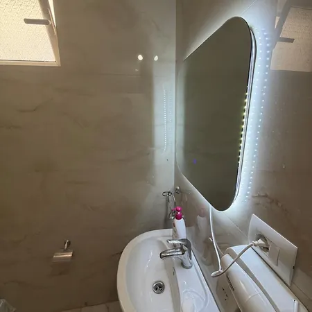 Relax * Sarandë